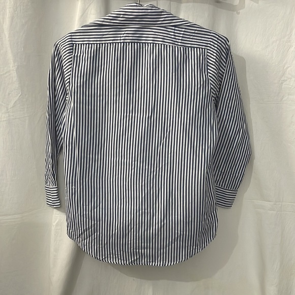 Stylish Blue and White Shirt in Size S
Size S
♥️♥️ - Picture 3 of 3